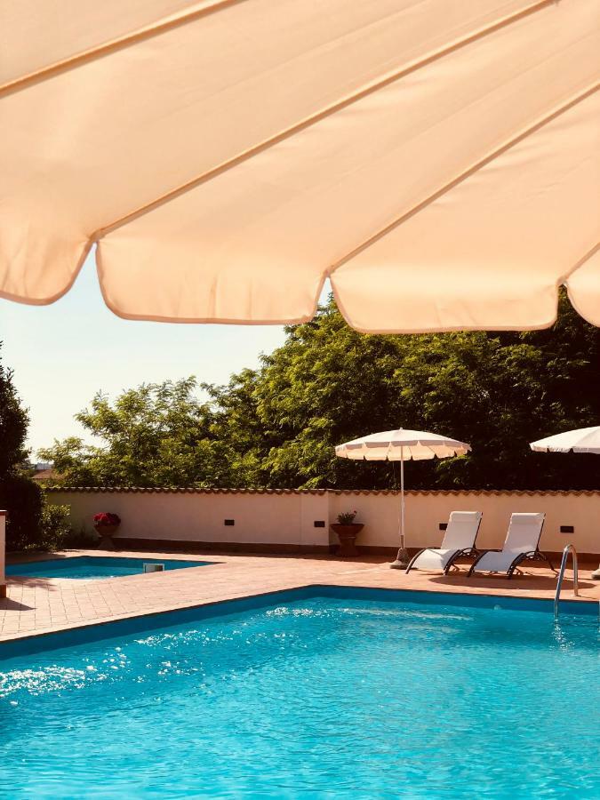 Villa Lavinia B&B Montescudaio Luaran gambar